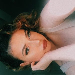 Meet your Posher, Jaclyn